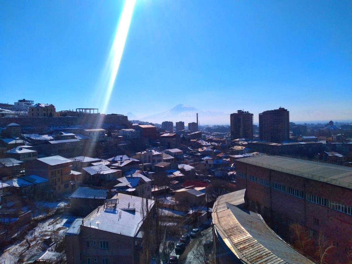 3 Room Apartment In Small Center Of Jerevan Buitenkant foto