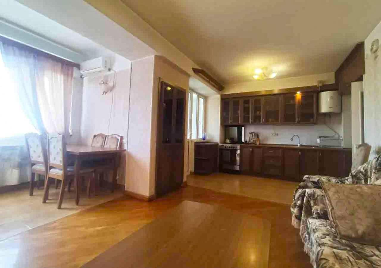3 Room Apartment In Small Center Of Jerevan Buitenkant foto